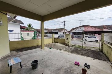 Taman Senai Utama Single Storey Terrace House Endlot For Sale