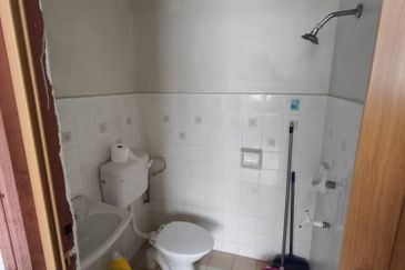 Taman Senai Utama Single Storey Terrace House Endlot For Sale