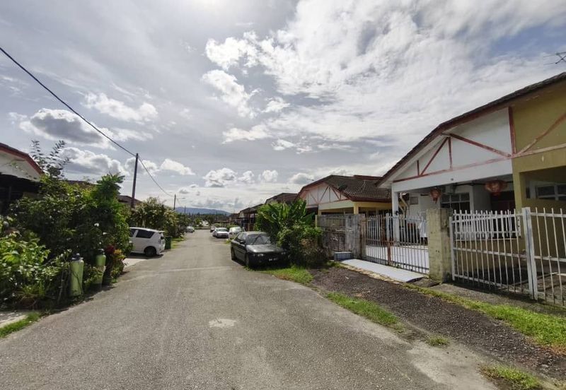 Taman Senai Utama Single Storey Terrace House Endlot For Sale