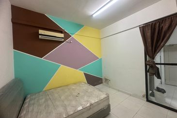 Akademik Suite @ Mount Austin