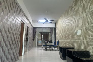 Akademik Suite @ Mount Austin