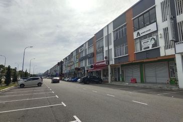 Crest @ Austin Emerald 1