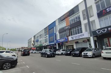 Crest @ Austin Emerald 1