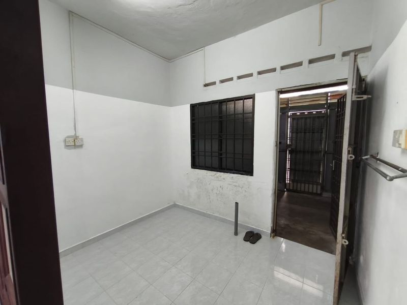 Taman Mutiara @ Batu Pahat Double Storey Low Cost House Endlot For Sale, Johor, Batu Pahat