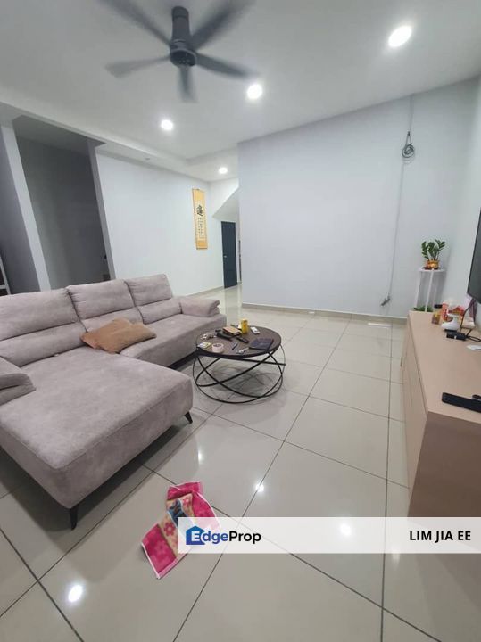 Jalan Camar Bandar Putra @ Kulai Double Storey Terrace House For Rent, Johor, Kulai