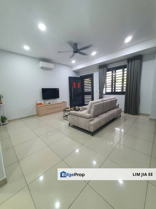 Jalan Camar Bandar Putra @ Kulai Double Storey Terrace House For Rent, Johor, Kulai