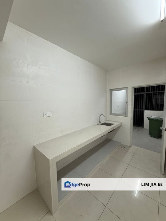 Jalan Camar Bandar Putra @ Kulai Double Storey Terrace House For Rent, Johor, Kulai