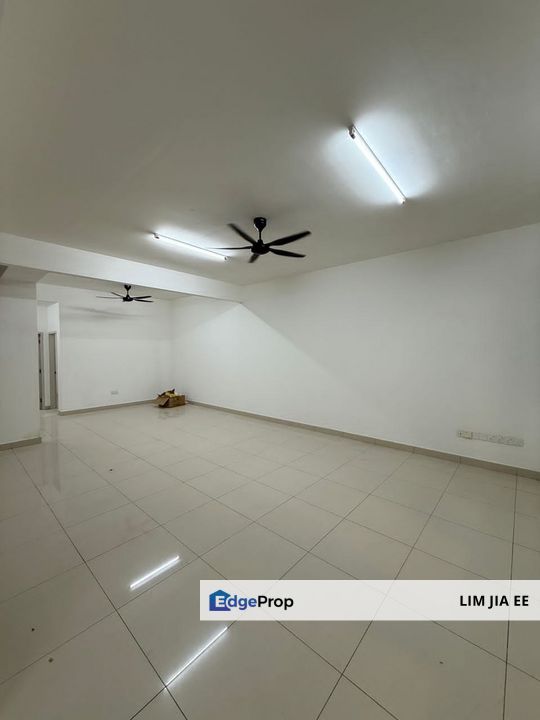 Jalan Camar Bandar Putra @ Kulai Double Storey Terrace House For Rent, Johor, Kulai