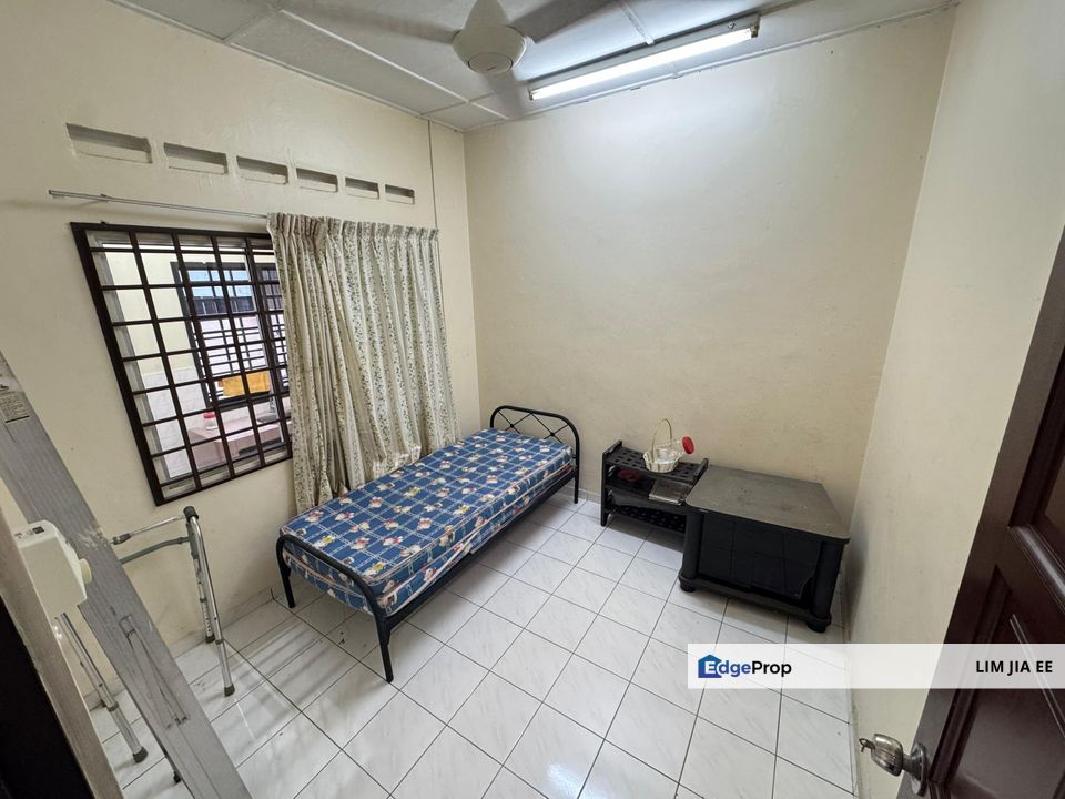 Jalan Gangsa @ Kulai Single Storey Terrace House For Rent, Johor, Kulai