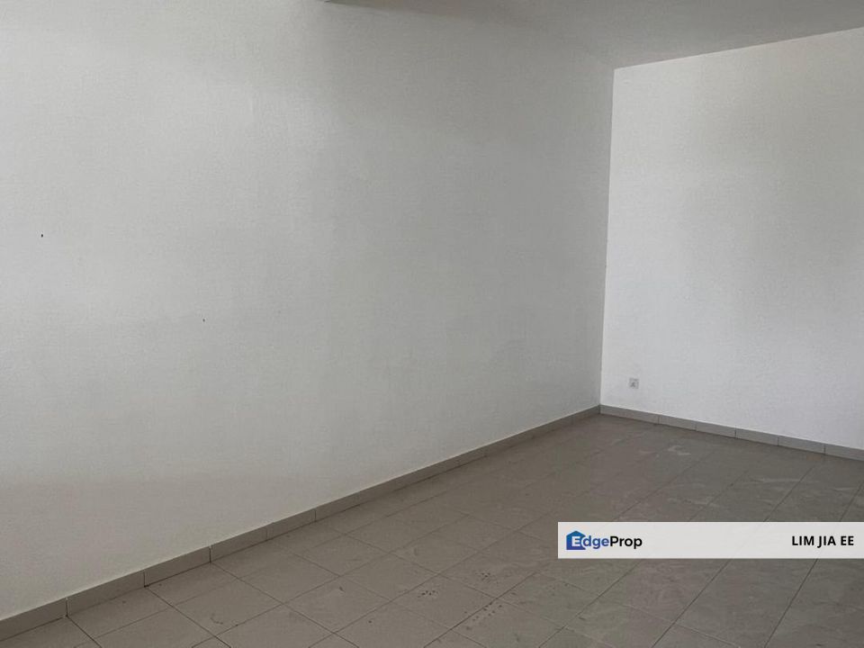 Taman Impiana @ Kelapa Sawit Kulai Townhouse Ground Floor For Rent, Johor, Kulai