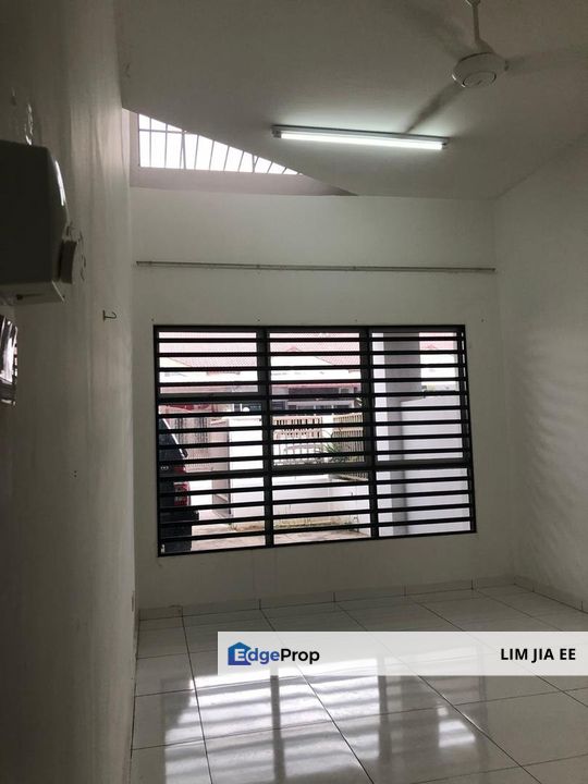 Jalan Bangau Bandar Putra @ Kulai Single Storey Terrace House For Rent, Johor, Kulai