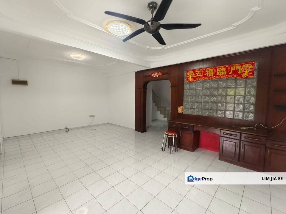 Taman Putri @ Kulai Double Storey Terrace House For Rent, Johor, Kulai