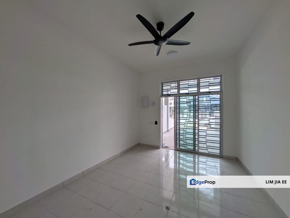 Jalan Bayan Bandar Putra @ Kulai Single Storey Terrace House For Rent, Johor, Kulai