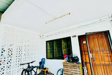 URGENT SEMI D BELOW VALUE AT BANDAR MELAKA
