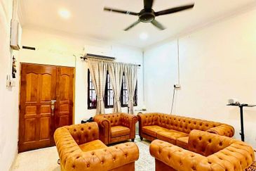 URGENT SEMI D BELOW VALUE AT BANDAR MELAKA