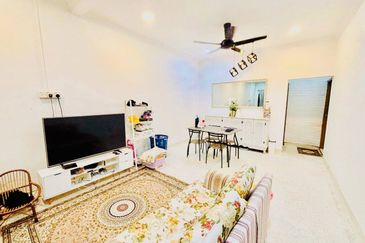 URGENT SEMI D BELOW VALUE AT BANDAR MELAKA