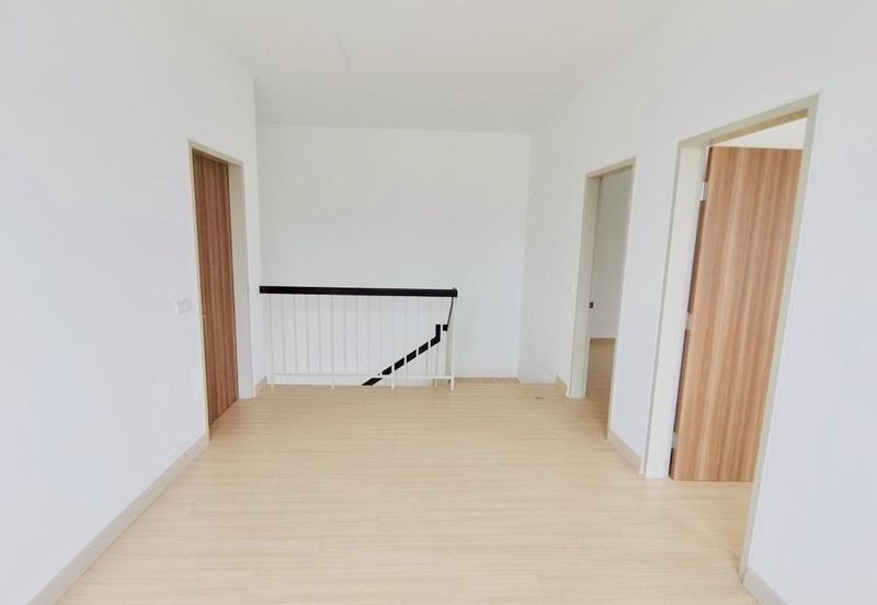 URGENT BELOW VALUE DOUBLE STOREY SEPANG NON BUN