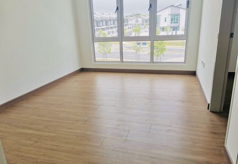 URGENT BELOW VALUE DOUBLE STOREY SEPANG NON BUN