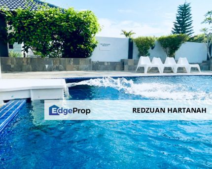 Urgent bungalow private pool 5 room a famosa villa, Melaka, Alor Gajah