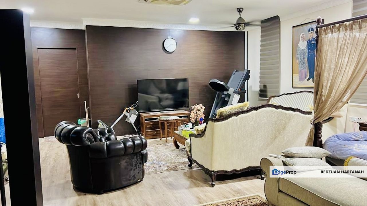 URGENT HUGE END LOT BUNGALOW 7R 7B DURIAN TUNGGAL, Melaka, Durian Tunggal