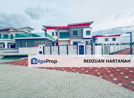 URGENT BGLO DOUBLE CORNER NEW NON BUMI JASIN, Melaka, 