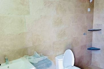 URGENT DOUBLE STOREY TERRACE NON BUMI BUKIT KATIL