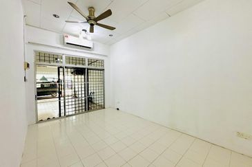 Below value full renovate Teres Sri duyong melaka