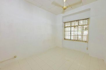 Below value full renovate Teres Sri duyong melaka