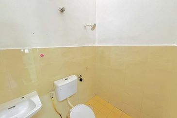 Below value full renovate Teres Sri duyong melaka