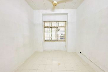 Below value full renovate Teres Sri duyong melaka