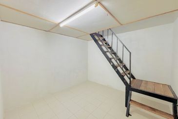 Below value full renovate Teres Sri duyong melaka