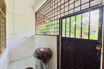 Below value full renovate Teres Sri duyong melaka