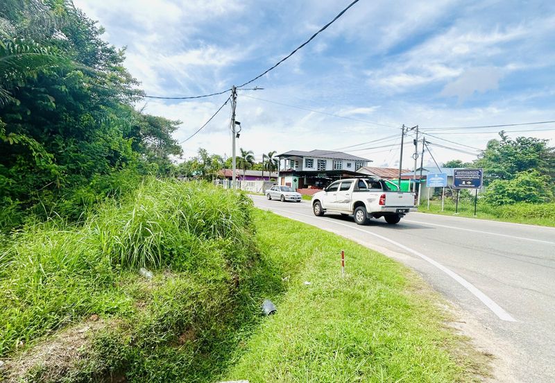 SALE URGENT LOT BUNGALOW NEAR ROAD BUKIT RAMBAI