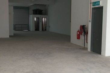 3-Storey Kepong Mivo End Lot Factory Warehouse 