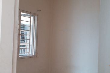 Puteri Bayu Apartment