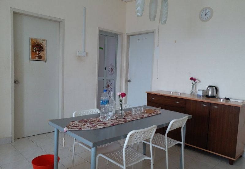 Puteri Bayu Apartment