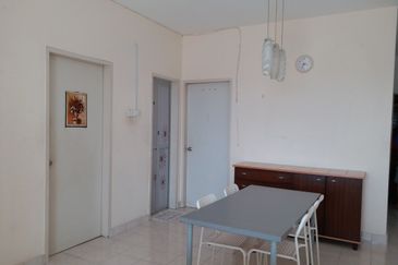 Puteri Bayu Apartment