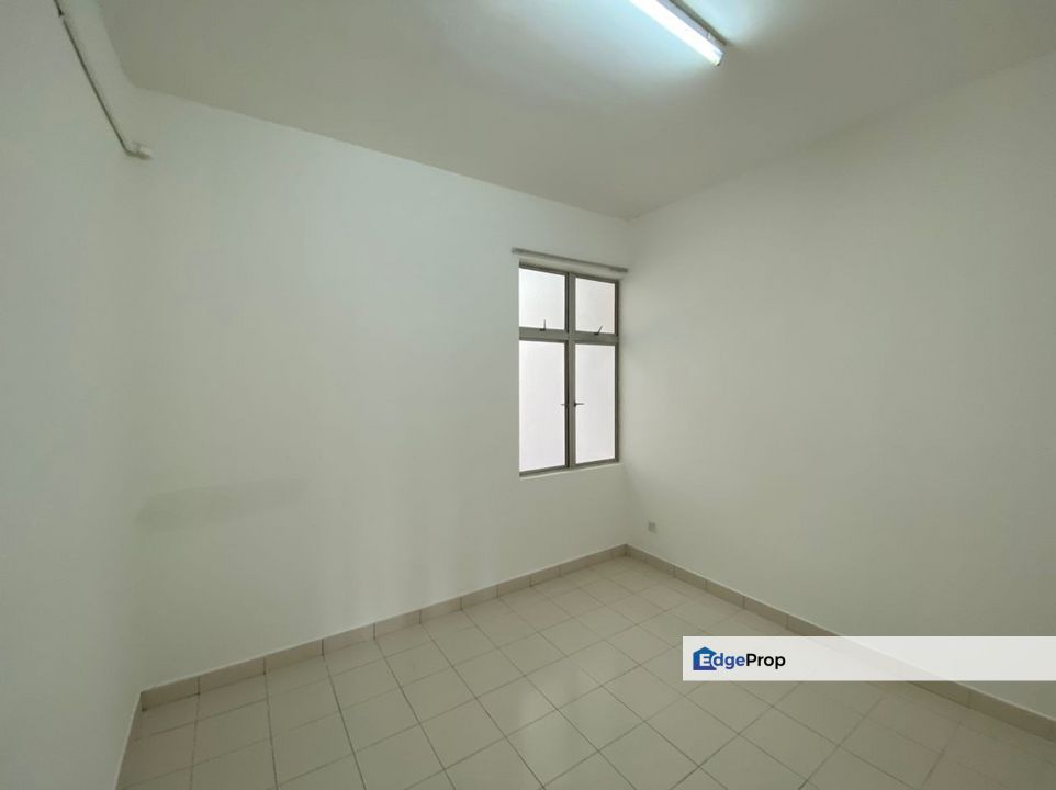 Cheras Lagenda Mas Landed Single Storey 3r2b, 3 parkings, Selangor, Batu 9th Cheras