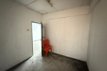 Flat Temenggong, Bandar Indahpura