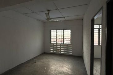 Flat Temenggong, Bandar Indahpura