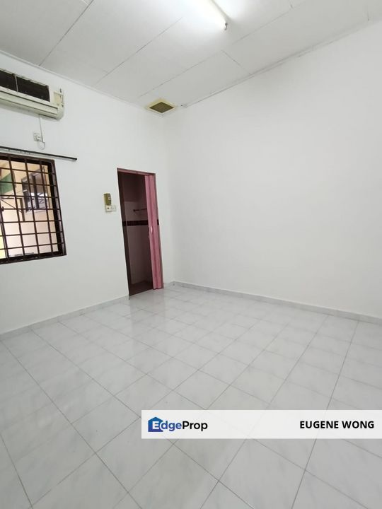 Saleng 1Storey House 3Rooms 2Baths For Sale, Johor, Kulai