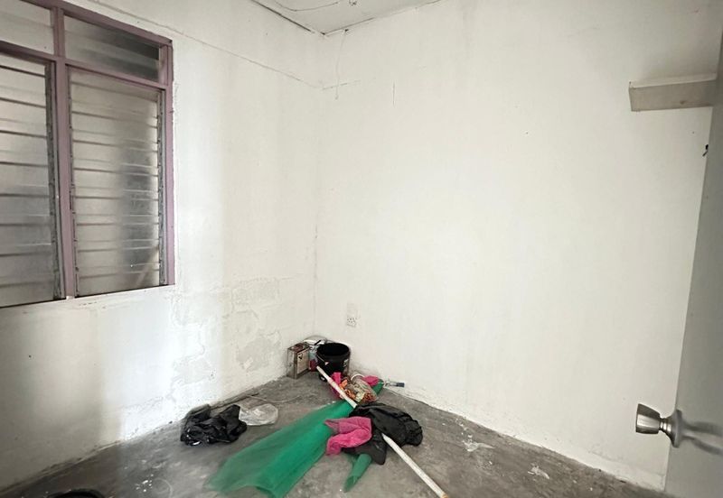 Flat Temenggong, Bandar Indahpura