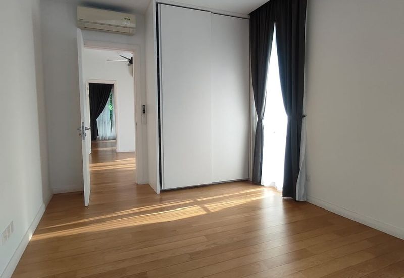 Emerald Bay @ Puteri harbour