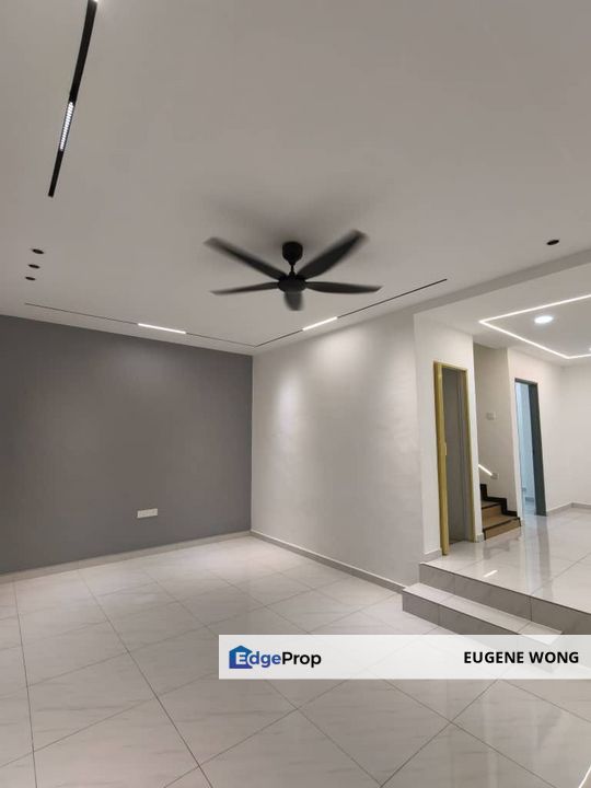 Skudai Taman Ungku Tun Aminah 2Storey Terrence House 4Rooms 3Baths Fully Renovated Unit For Sale, Johor, Skudai