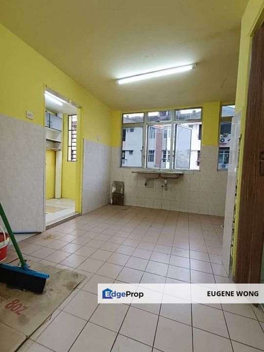 Bandar Selesa Jaya Shop Apartment 3Rooms 2Baths Unit For Rent, Johor, Skudai