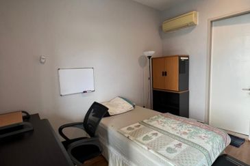 Somerset Puteri Harbour