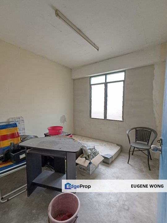 Kulai Temenggong Flat 2Rooms 2Baths Renovated Unit For Sale, Johor, Kulai