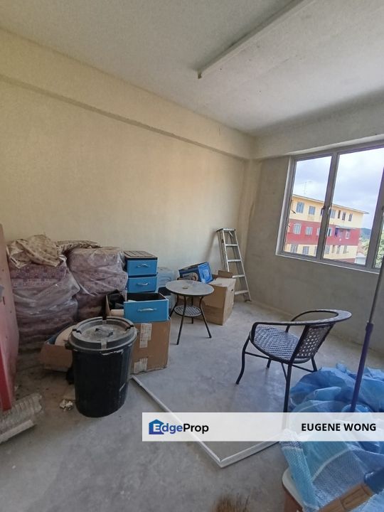 Kulai Temenggong Flat 2Rooms 2Baths Renovated Unit For Sale, Johor, Kulai