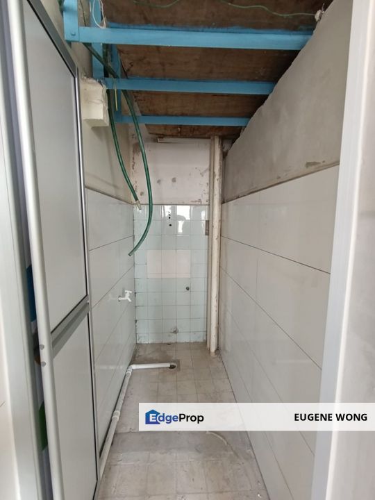 Kulai Temenggong Flat 2Rooms 2Baths Renovated Unit For Sale, Johor, Kulai