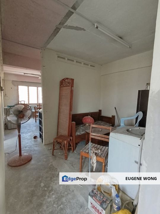 Kulai Temenggong Flat 2Rooms 2Baths Renovated Unit For Sale, Johor, Kulai